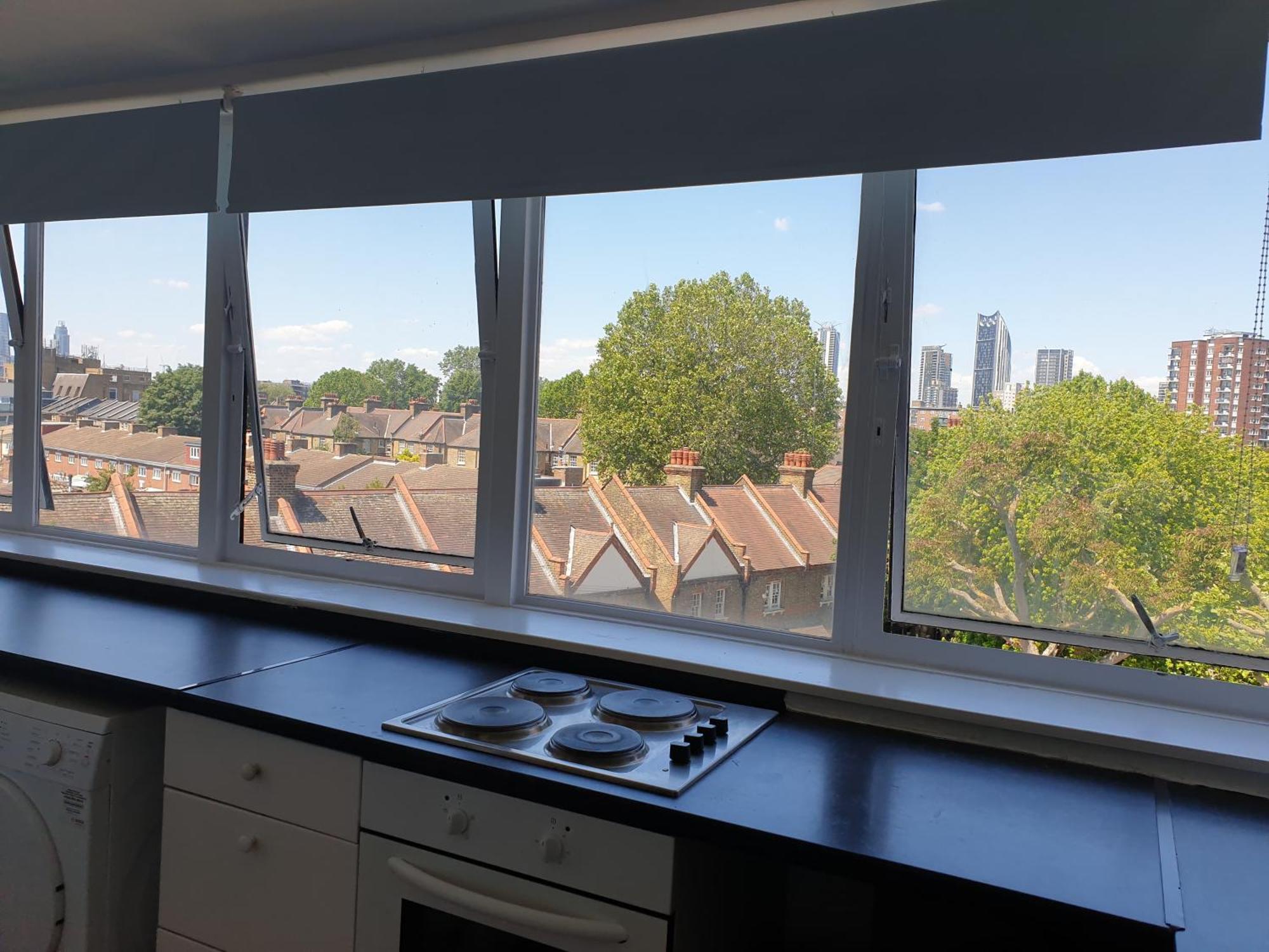Double Room In Private Apartment Лондон Екстериор снимка
